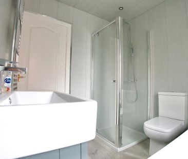 4 bedroom flat to rent - Photo 6