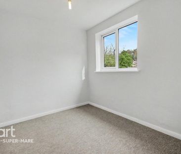 3 bedroom semi-detached bungalow to rent - Photo 4
