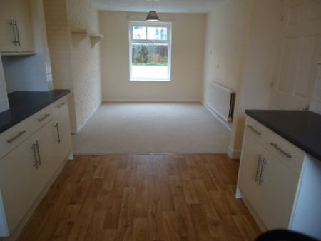 Constance Street - Photo 4