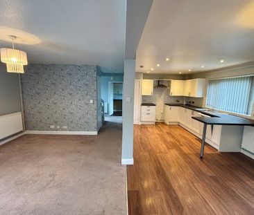 Sycamore Walk - Photo 2