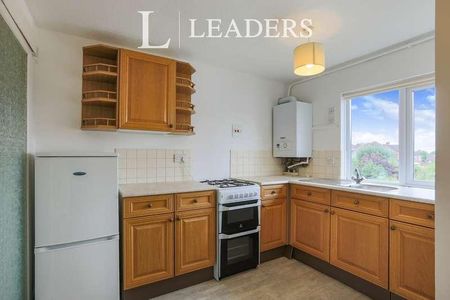 Tulip Tree Court, Kenilworth, CV8 - Photo 3