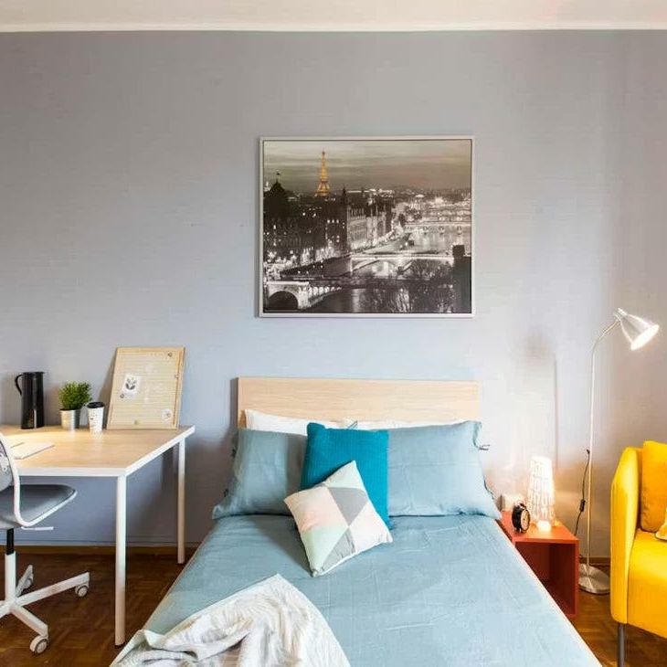 Via dei Mandorli, Cesano Boscone, Lombardy 20090 - Photo 1