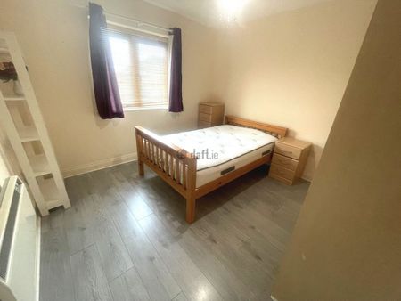 Apartment to rent in Dublin, Belfry Lodge - Photo 2