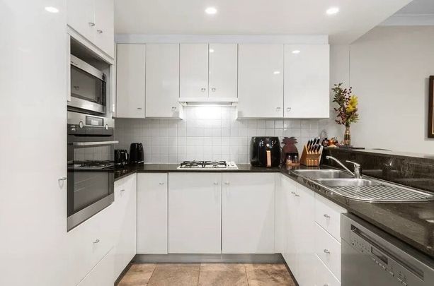 North Sydney - Photo 1