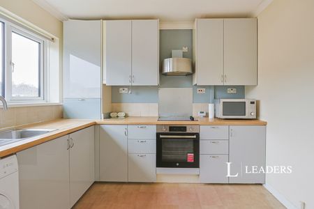 1 bedroom apartment to rent Freshwater Drive, Poole, Dorset, BH15 - Photo 5