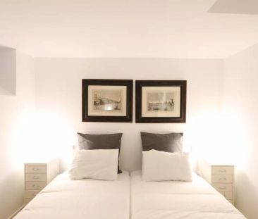 Modern 2-bedroom apartment with outdoor shower for rent in Fuente del Berro. - Photo 1