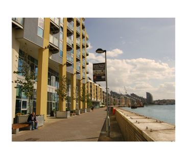 1 Bed Flat, Bridges Court Road, SW11 - Photo 4