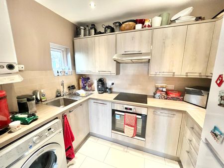 St. Helens Road, Westcliff-on-Sea, Essex, SS0 7LB - Photo 4