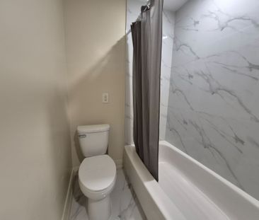 For Lease - 1066 Coxwell Avenue Unit# 4, Toronto, Ontario - Photo 5