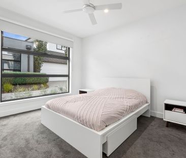 2/15 Green Island Avenue, Mount Martha VIC 3934 - Townhouse For Ren... - Photo 4