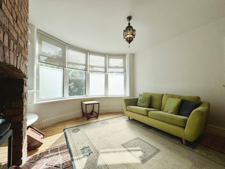 3 bedroom semi-detached house to rent - Photo 2