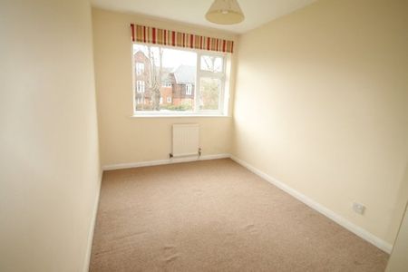 Ladbroke Road, Redhill, RH1 - Photo 3