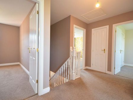 Detached house to rent on - Photo 4