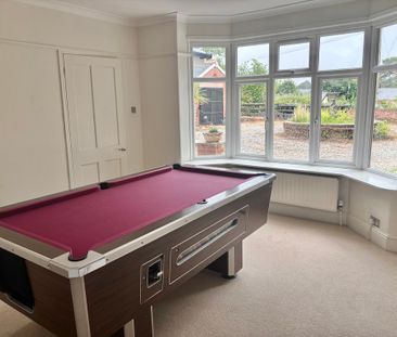 4 bedroom Semi Detached Four Bedroom House to rent - Photo 3
