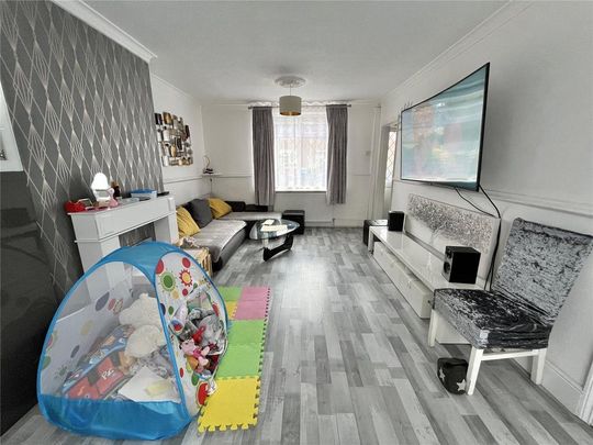 3 bedroom terraced house to rent - Photo 1