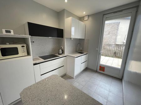 Location Appartement 3 pièces 76m² COULOMMIERS 77120 - Photo 4