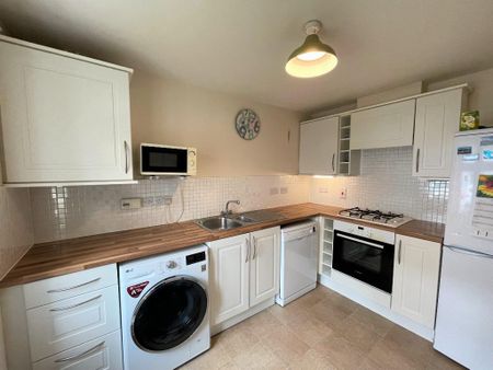 3 bedroom terraced house to rent - Photo 5