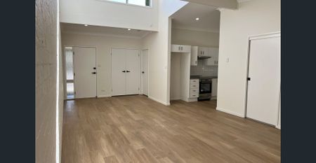 REFURBISHED UNIT CLOSE TO LAKESIDE TAVERN & SHOPS! - Photo 2