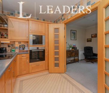 3 bedroom apartment to rent Foregate Street, Chester, CH1 - Photo 5