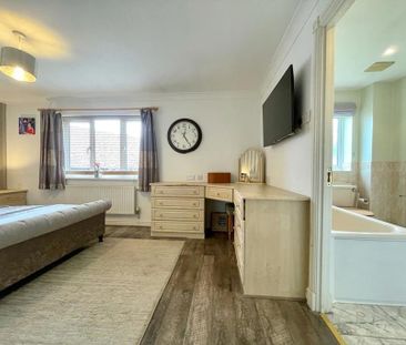 5 bedroom detached house to rent - Photo 6