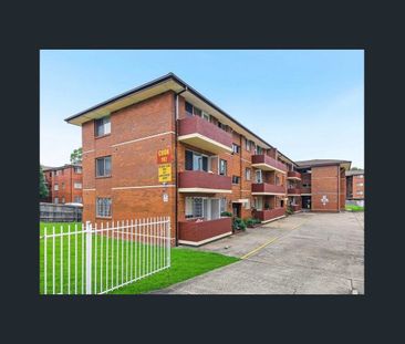 11/192 Sandal Crescent, Carramar, NSW 2163 - Photo 2