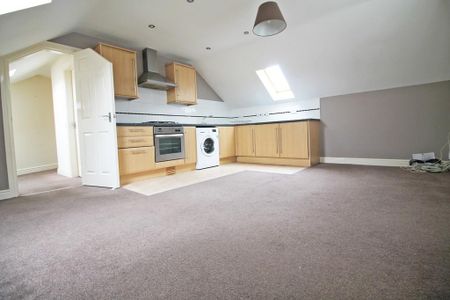 2 bedroom apartment to rent - Photo 4