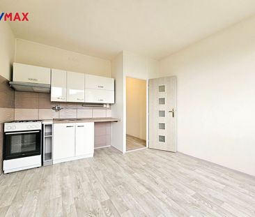 Pronájem bytu 1+1 v družstevním vlastnictví 36 m², Chomutov - Photo 2