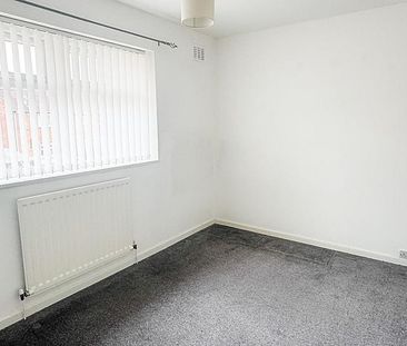 2 bedroom semi-detached house to rent - Photo 5