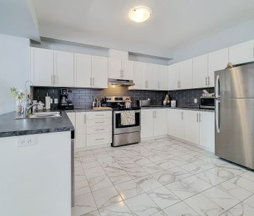 For Lease - 33 Fairgrounds Drive, Hamilton, Ontario - Photo 3