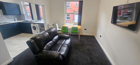 1 Bed - Flat 2, 8 Norville Terrace, Headingley, leeds - LS6 1BS - Student/Professional - Photo 4