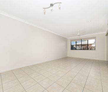 2/18 San Vito Crescent, Rasmussen - Photo 1