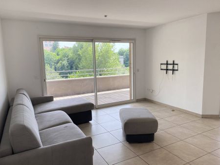 Location appartement 3 pièces 70.76 m² à Romans-sur-Isère (26100) - Photo 2