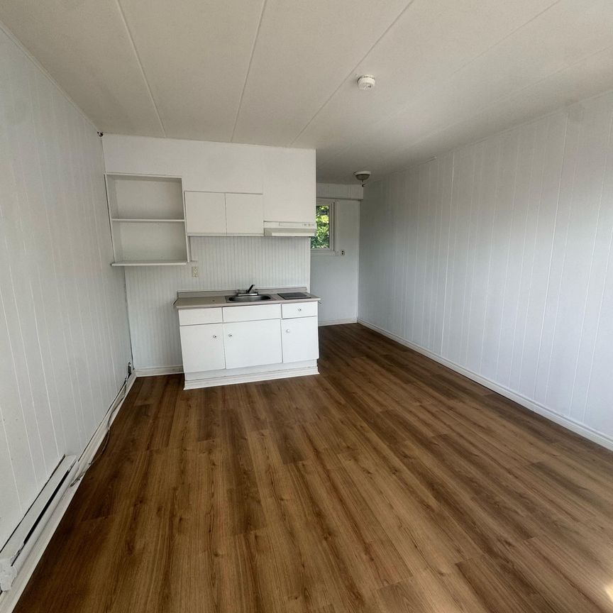 For Lease - 280 RIVER Road Unit# A03, Wasaga Beach, Ontario - Photo 1
