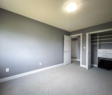 Spacious Family Home With Finished Basement In Macewan | Pet Friendly - Photo 5
