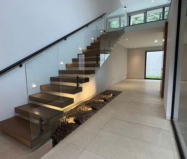 Casa en Renta Altozano, Acabados de Lujo, 4 Recámaras, Sala de Tv - Photo 5