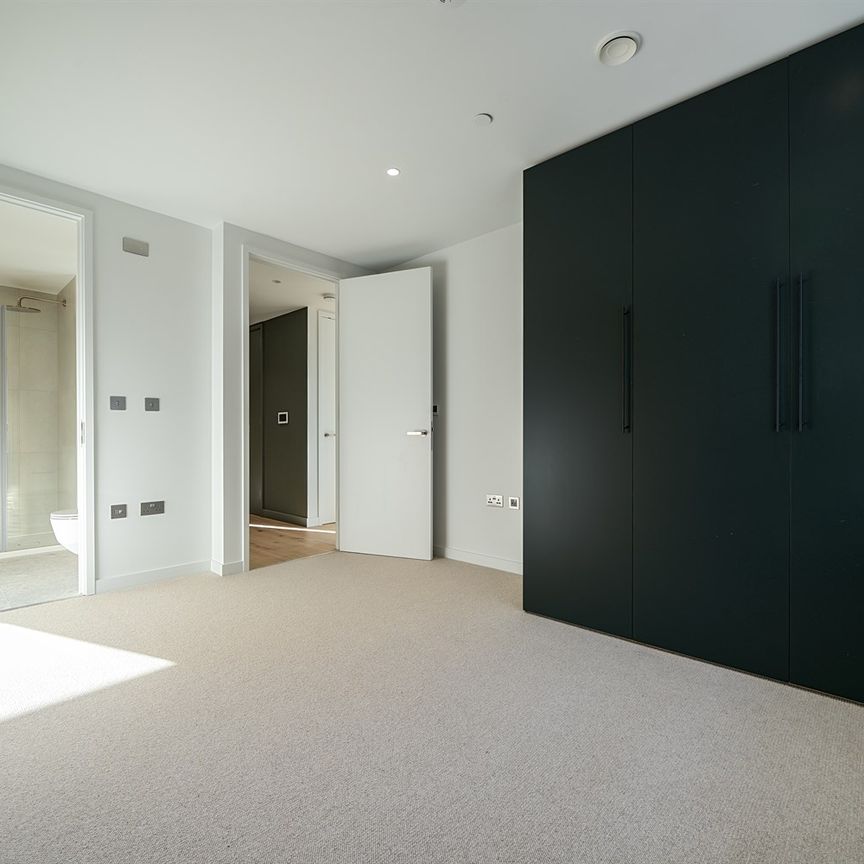 Available from 19/02/2026 - 2 Bed Apartment, Furnished - Photo 1