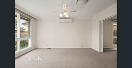 Spacious Unit With Ducted Heating & Cooling - Photo 3