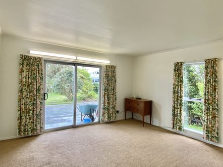 48 Chesterton Street, Johnsonville - Photo 5