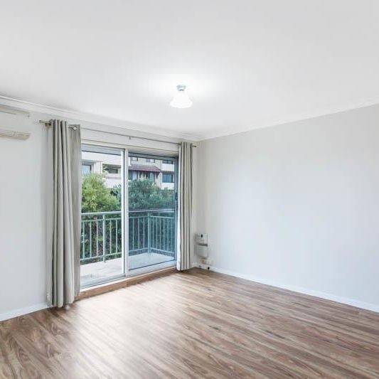 108/6 Manning Terrace - Photo 1