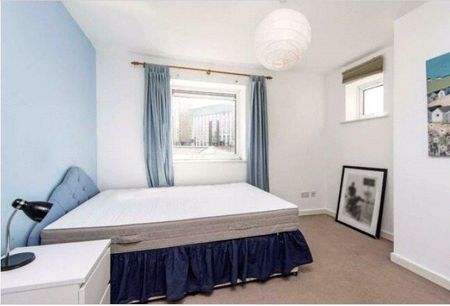 2 bedroom flat to rent - Photo 2