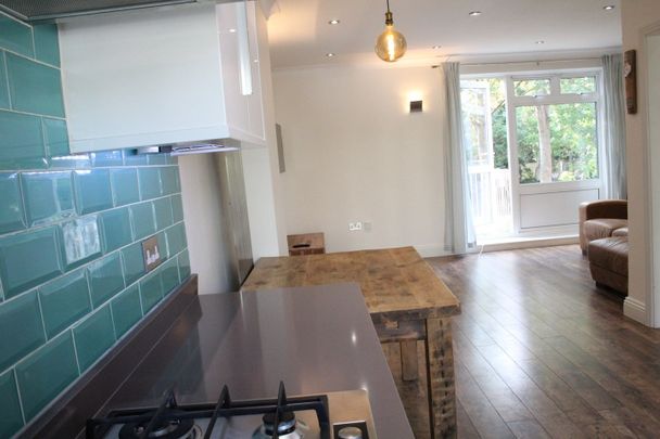 2 Bed Maisonette, Cavendish Close, NW6 - Photo 1