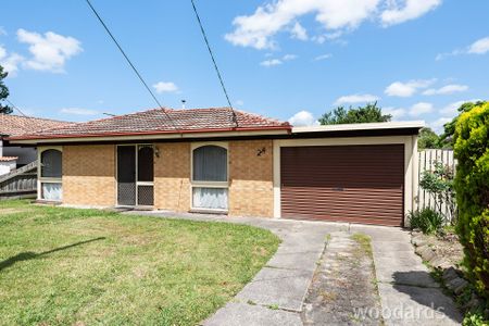 Charming Family Home - Photo 5