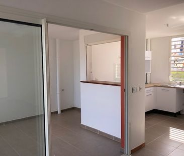 Location Appartement 69m² 3 pièces Fort de france - Photo 3