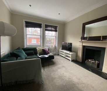 Room in a Shared Flat, Avonmore Road, W14 - Photo 1