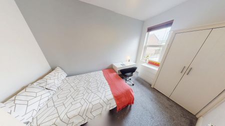 5 bedroom terraced house to rent - Photo 3