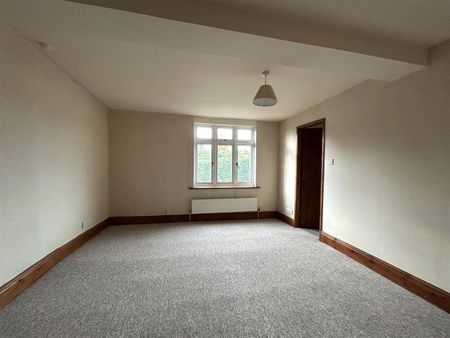 Preston Brockhurst, Shrewsbury - Photo 4