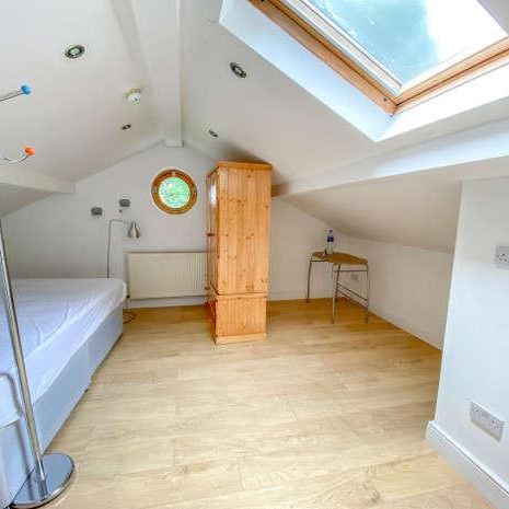 Caledonian Road, Islington, N1 - Photo 1