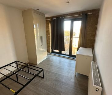 1 Bed Flat, Plashet Grove, E6 - Photo 4