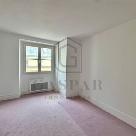 – A LOUER – Trois pièces - Photo 3