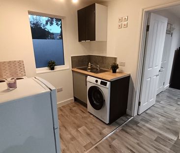 1 Bed Flat, Thornton Heath, CR7 - Photo 4